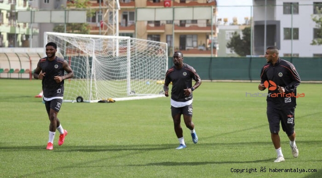 Alanyaspor, 46 gün aradan sonra topbaşı yaptı