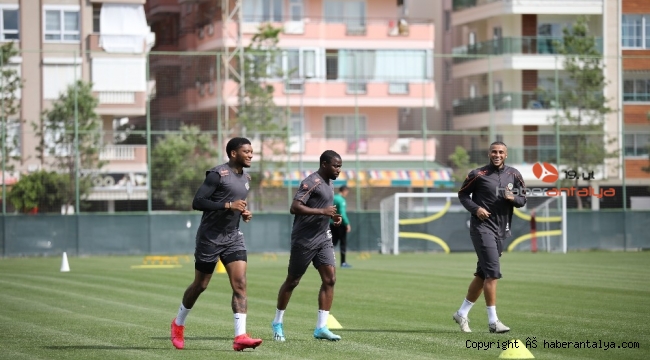 Alanyaspor hazırlıklarını sürdürdü