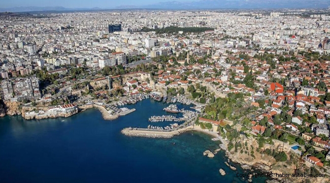 Antalya'da yaşayanlar arasında en çok doğum nereden ?