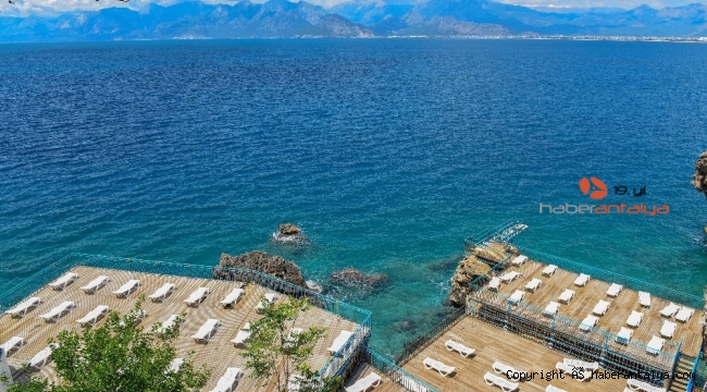 Antalya'da plaj ve kafeler açılıyor