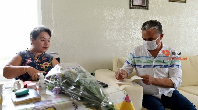 Başkan Uysal'dan anlamlı hediye
