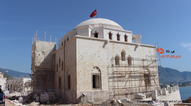 Finike Eroğlu Nuri Cami inşaatında sona doğru