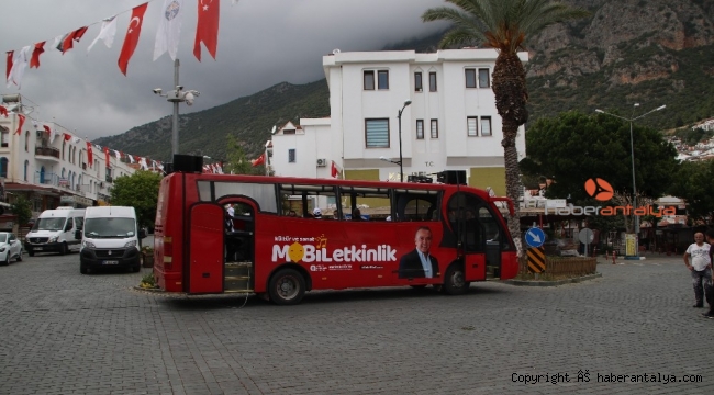 Kaş ve Demreli vatandaşlar 1 Mayıs'ı konserle kutladı