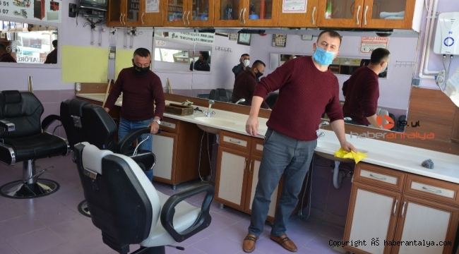 Berber ve kuaförlerde yeni dönem hazırlığı