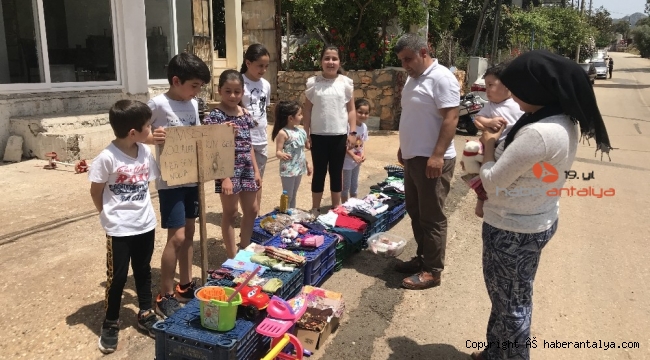 Öğrencilerden kimsesiz çocuklara yardım
