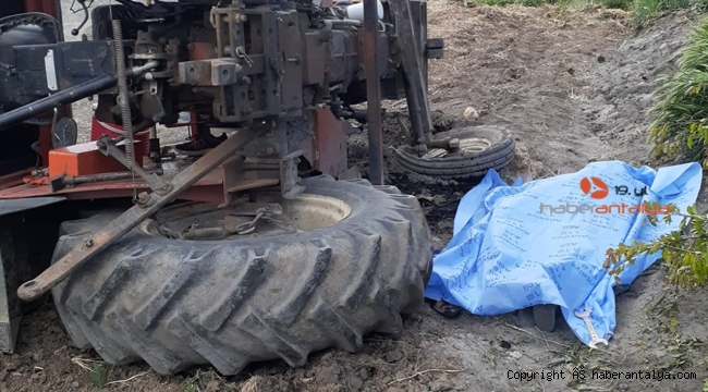 Traktör şarampole devrildi anne öldü, 2 kızı yaralandı