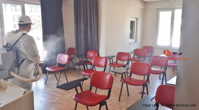 Aksu'da restoran, kafe, lokanta, kahvehaneler dezenfekte edildi.