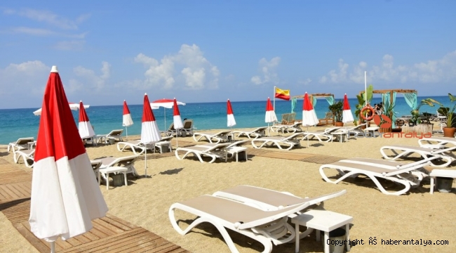 Alanya'nın Mavi Bayraklı ilk tesisi belgesini aldı