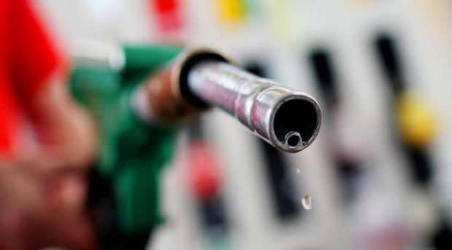 Benzin ve motorine zam yolda! İşte zamlı akaryakıt fiyatları...