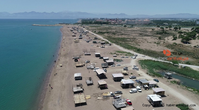Beş yıldızlı otellere komşu 'Çardak Beach' sezonu açtı
