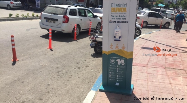 Kaş'ta dezenfekte noktaları oluşturuldu
