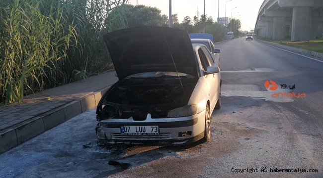 Manavgat'ta otomobil yangını