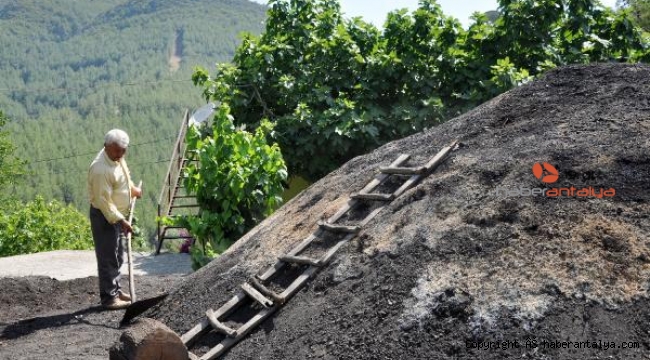 Odun kömürcülüğü mesleği zamana yenildi