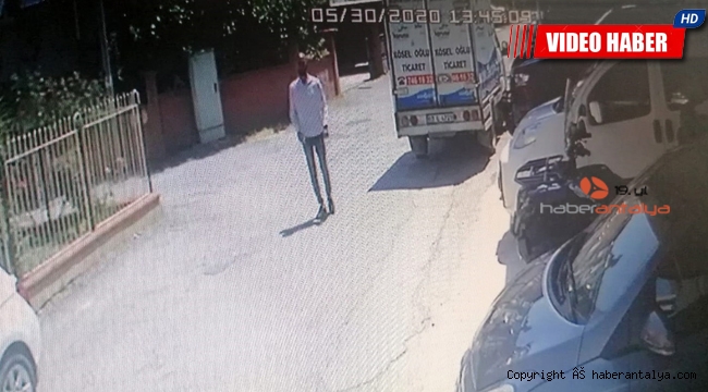 Su dağıtıcısının motosikletini, tüp dağıtıcısının cep telefonunu çaldı ! Yakalanma anı kameralarda 