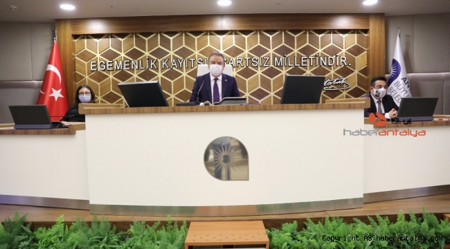 Meclisite 'lüzumsuz proje' tartışması