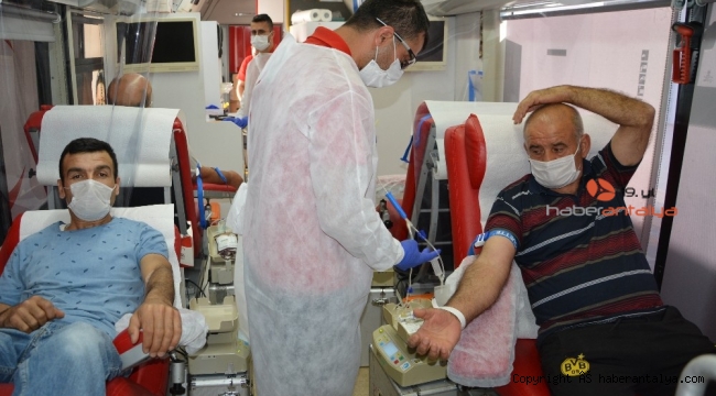 5 Günde 437 ünite kan bağışı