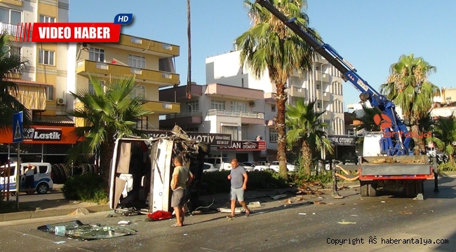 Antalya'da midibüs kazası !
