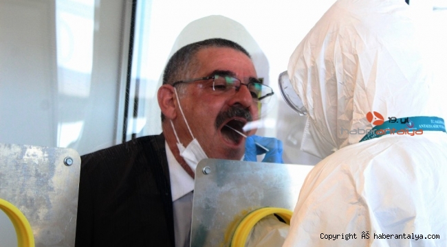 Antalya Havalimanında 9 bin test yapıldı