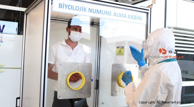 Antalya Havaliman'ında PCR testi için 3100 numune alındı