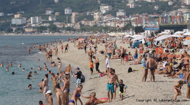 Antalya turizmine bayram dopingi
