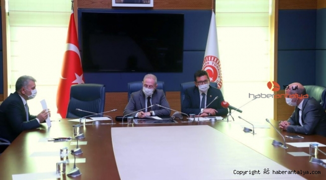 Atay Uslu, yeniden TBMM AKDENİZ-PA Başkanı seçildi
