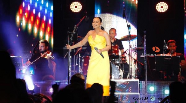Bodrum'da Ebru Gündeş fırtınası