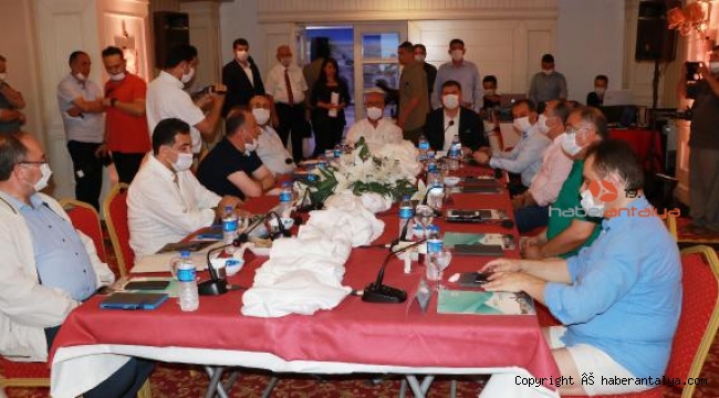 CHP'li il belediye başkanları Burdur'da toplandı