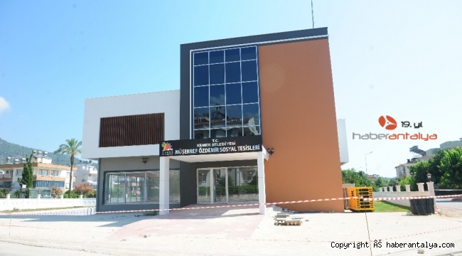 Dünya şampiyonunun Müşerref Özdemir'in adı spor tesislerine verildi