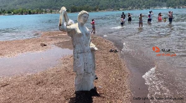Kızkumu'nun prenses heykeli 'askılık' olmaktan kurtuldu