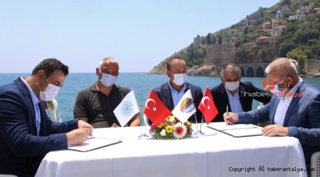 Konaklı Kongre Merkezi için imzalar atıldı