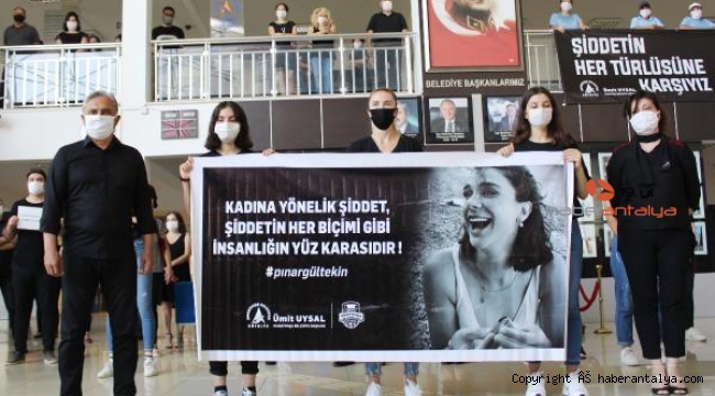 Muratpaşa'dan 'siyah' protesto