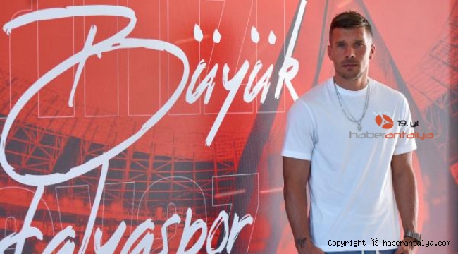 Podolski'den Antalyaspor açıklaması