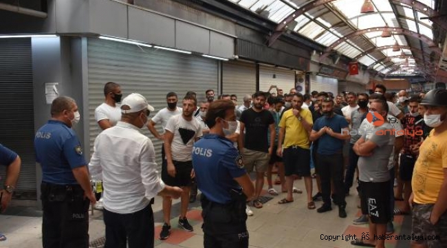 Sahte marka denetimine esnaftan alkışlı protesto