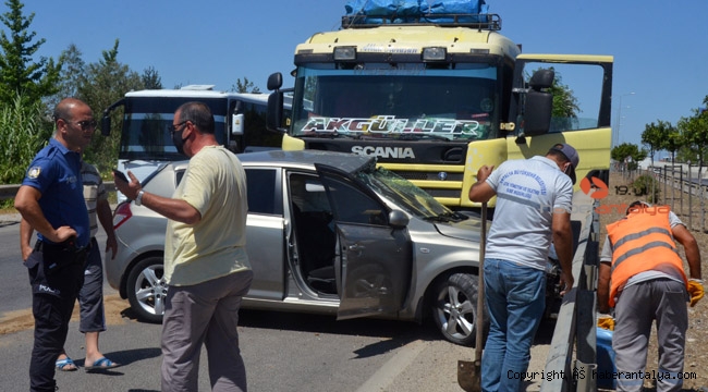 Serik'te trafik kazası 1 YARALI !