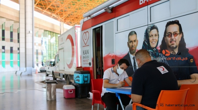 Terminalde kan bağışı kampanyası düzenlendi