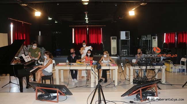 Akdeniz Üniversitesi sınavlarını anlık dijital olarak yaptı