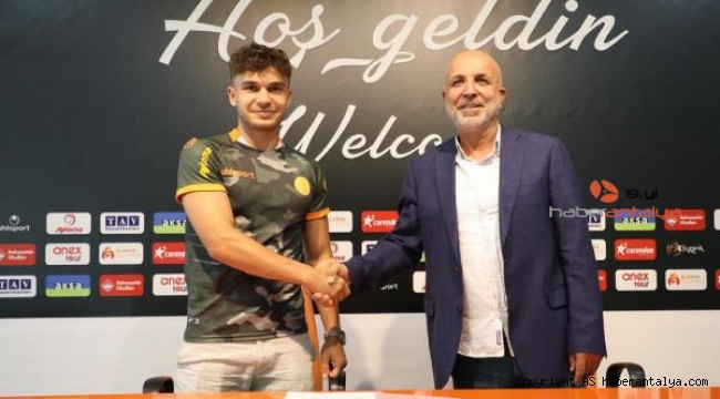 Alanyaspor, Ahmet Gülay'ı açıkladı