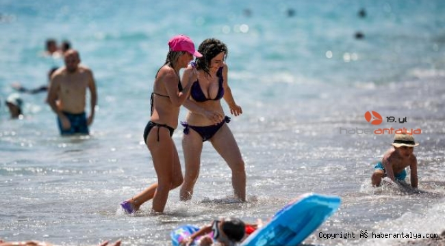 Antalya'da termometreler tavan yaptı