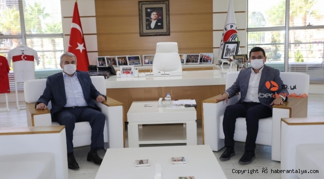 Başkan Tütüncü, Kepez kaymakamı Şahin'i ağırladı