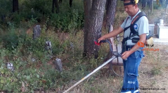 Büyükşehir'den mezarlıklara kapsamlı bakım