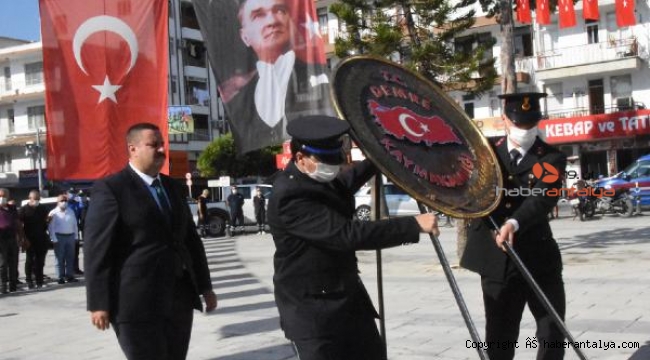 Demre'de Zafer Bayramı coşkusu