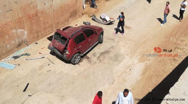 Feci kaza ! Otomobil köprüden alt geçide uçtu: 1 ölü, 2 yaralı