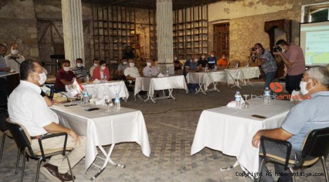 Finike'deki bir koya 'Oruç Reis' adı verilecek