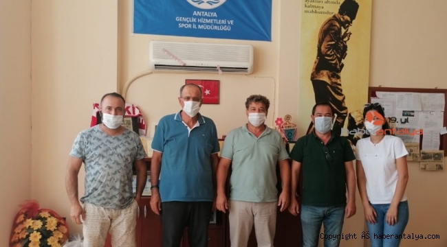 Halı sahadaki alınan tedbirler konuşuldu