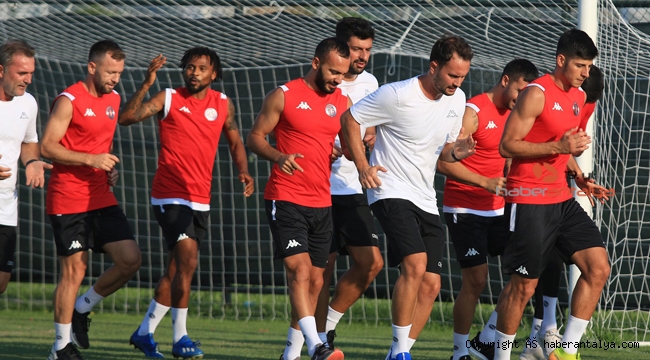 İşte Antalyaspor'dan ayrılan 7 futbolcu