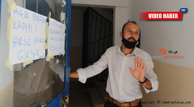 Kapı açık kaldı, hırsız dadandı, ev sahibi çileden çıktı
