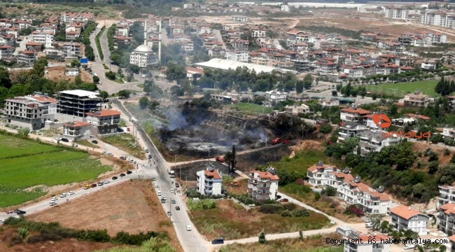 Manavgat'ta korkutan yangın
