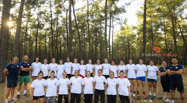 Muratpaşa Belediyespor yeni sezon hazırlıklarını sürdürüyor