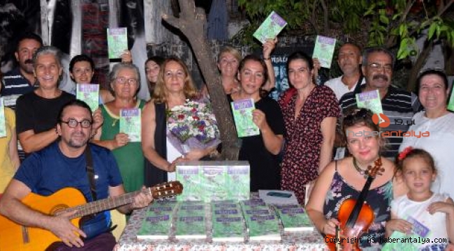 Selda Aksoy'dan şiir kitabı