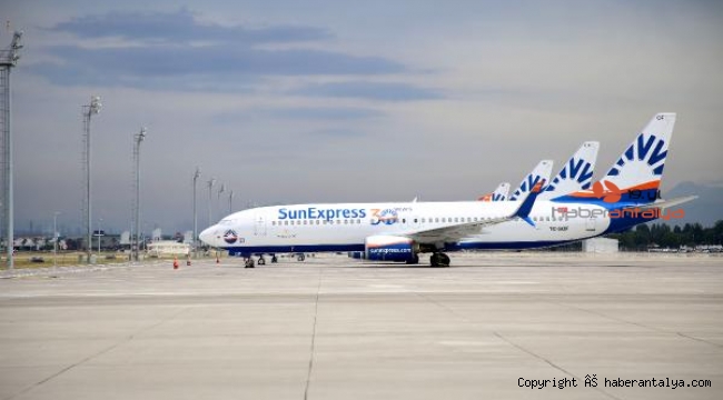 SunExpress, Antalya'dan 3 şehre daha uçmaya başlıyor